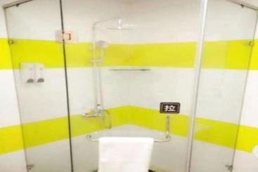 בית מלון כפרי 7 Days Inn Korla Bo Si Teng Lake Branch