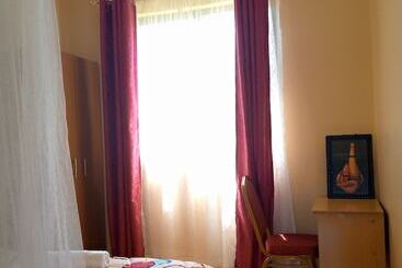 هتل Quarantine Lounge Kisumu