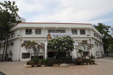 Hotel Sri Kamala Nivas