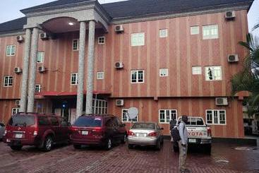 پانسیون Geneza  Executive