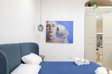 민박 Eloro Guest Houses