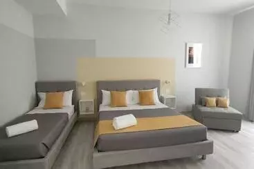 Bilateral B&b