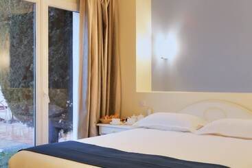 בית מלון כפרי Best Western Hôtel Le Sud