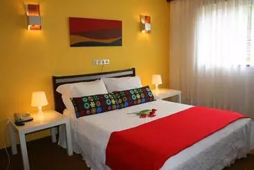 Hotelli Corredoura Garden