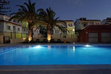 호텔 Villa Belinha  Guest House