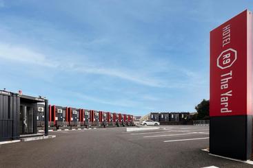 فندق R9 The Yard Taketoyo