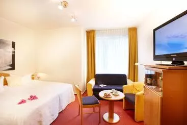 هتل Dänischer Hof Altenholz By Tulip Inn