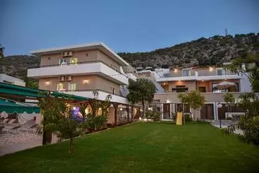 Hotel Iraklis Studios & Apartments