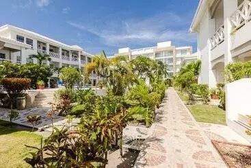 Grand Colony Island Villas