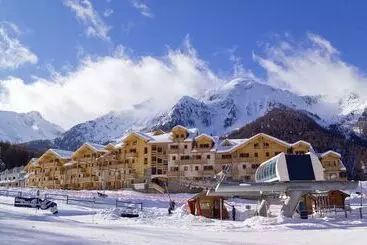 Hotelli Madame Vacances Residence Le Parc Des Airelles