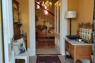 هتل The Spindrift Guest House