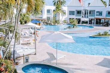 هتل The Mill Resort & Suites