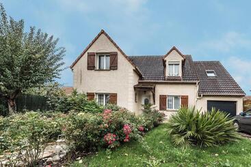 Bed and Breakfast Chambres D Hotes Pres De Disney