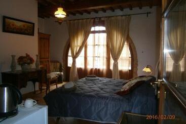Bed and Breakfast Villa Nobile Cortona Family Apartments
