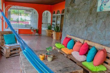 Hostel Hostal Familiar Argeñal