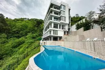 هتل Hills Kvariati