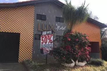 Lux Motel