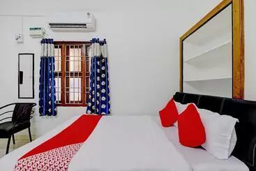 ホテル O K B Residency