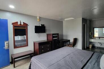 Motel Coachman S Inn & Suites