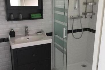 مبيت وإفطار La Ressource