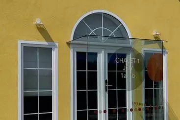 Hotelli Chalets Franciska Major, Pro Village