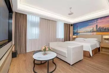 Vienna Hotel Shenzhen Longshen Subway Station