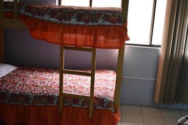 ホテル El Aliso   Pujilí