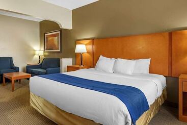 בית מלון כפרי Comfort Suites Auburn Hills Detroit
