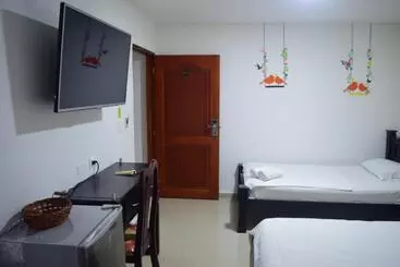 فندق Intersuites