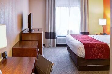 هتل Comfort Suites