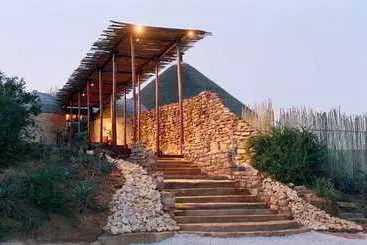 Hotel Nguni River Lodge