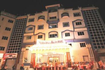 Hotel Chandra Inn