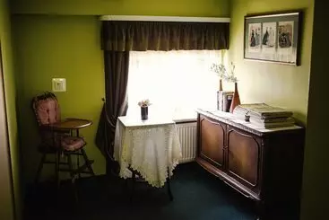 בית מלון כפרי Eden