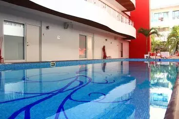 In Fashion Hotel & Spa