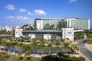 בית מלון כפרי Sheraton Puerto Rico Resort & Casino