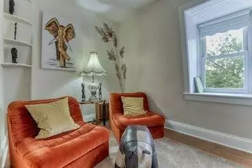 Bed & Breakfast Pangea House