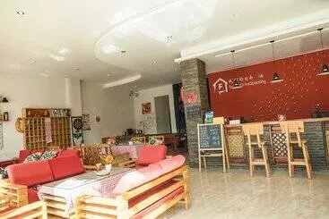 Shangrila Free Life Youth Hostel