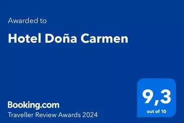 تختخواب و صبحانه Doña Carmen