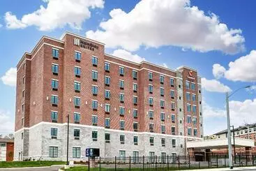 ホテル Mainstay Suites Cincinnati University  Uptown