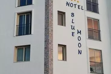 Hotel Blue Moon