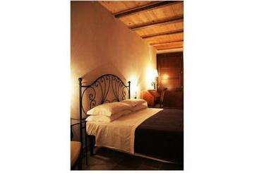 هتل Masseria Fortificata Donnaloia