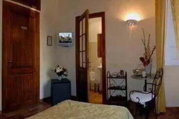 پانسیون Aenea Inn