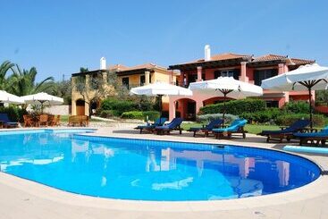 Aparthotel Nymfes Villas