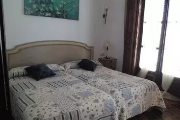 Majatalo El Sueño De Lucrecia