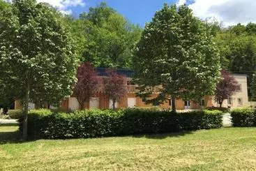 ホテル Logis Hôtel Les Tilleuls