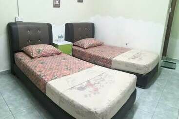 Hotel Oyo 90272 Alang Bonda Chalet