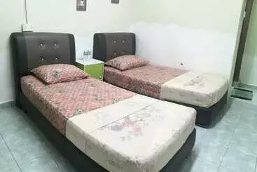 Hotel Oyo 90272 Alang Bonda Chalet