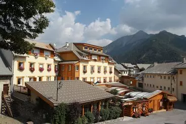 酒店 Hôtel Restaurant & Spa Les Autanes