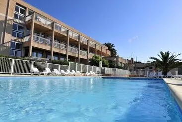 Szálloda Le Kangourou By Popinns