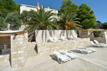 בית מלון כפרי Beach Villa Ratac